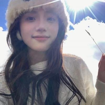战火中的花蕾